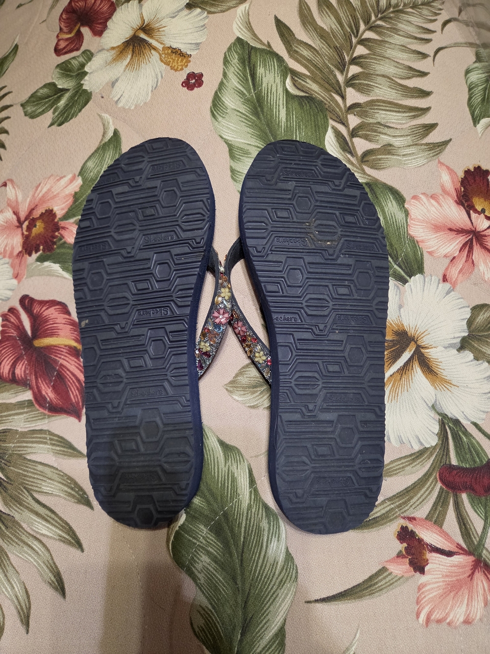 727- Skechers Navy Flip Flops with Multicolor Beaded Straps - Picture 2 of 4
